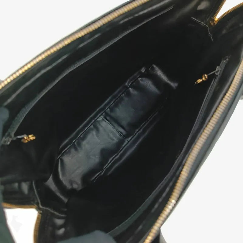 ra316-chanel-vintage-black-caviar-leather-chevron-handbag