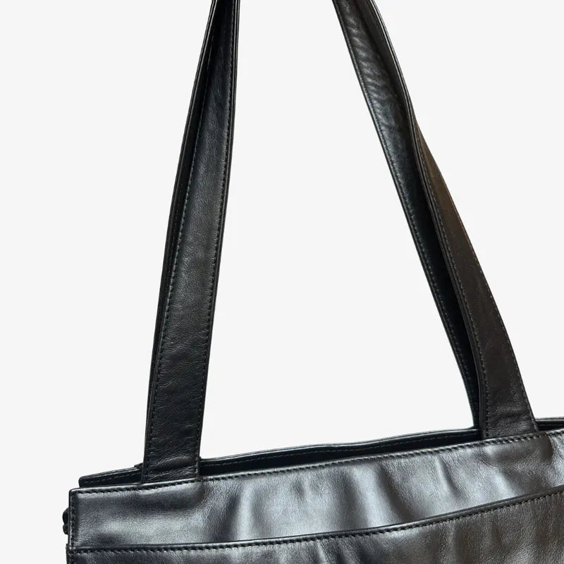 rc612-chanel-vintage-black-lambskin-embossed-logo-tote-bag