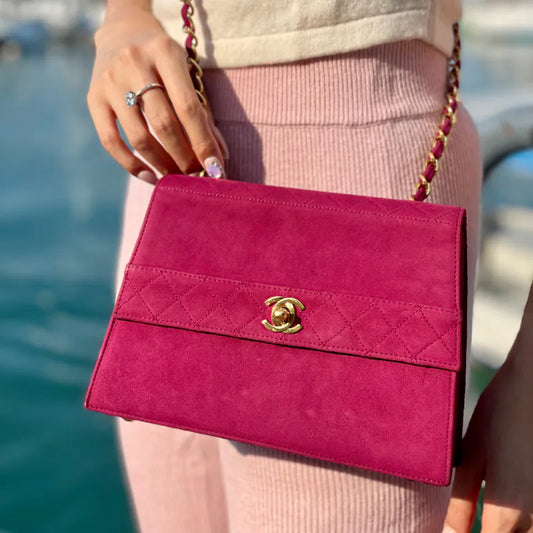 jw173-chanel-vintage-red-suede-trapezoid-flap-bag