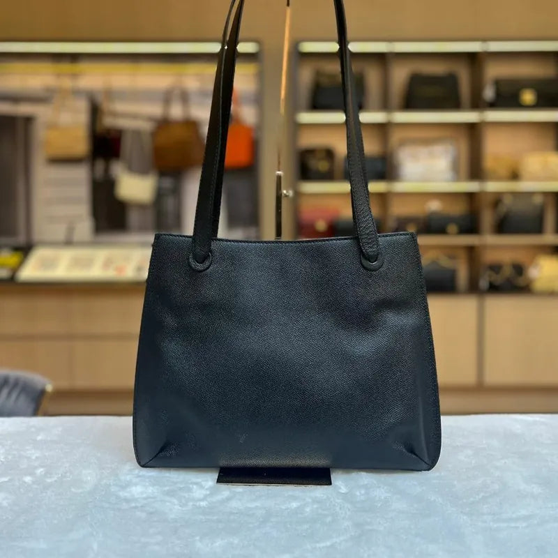 jw554-chanel-vintage-caviar-leather-black-tote-bag