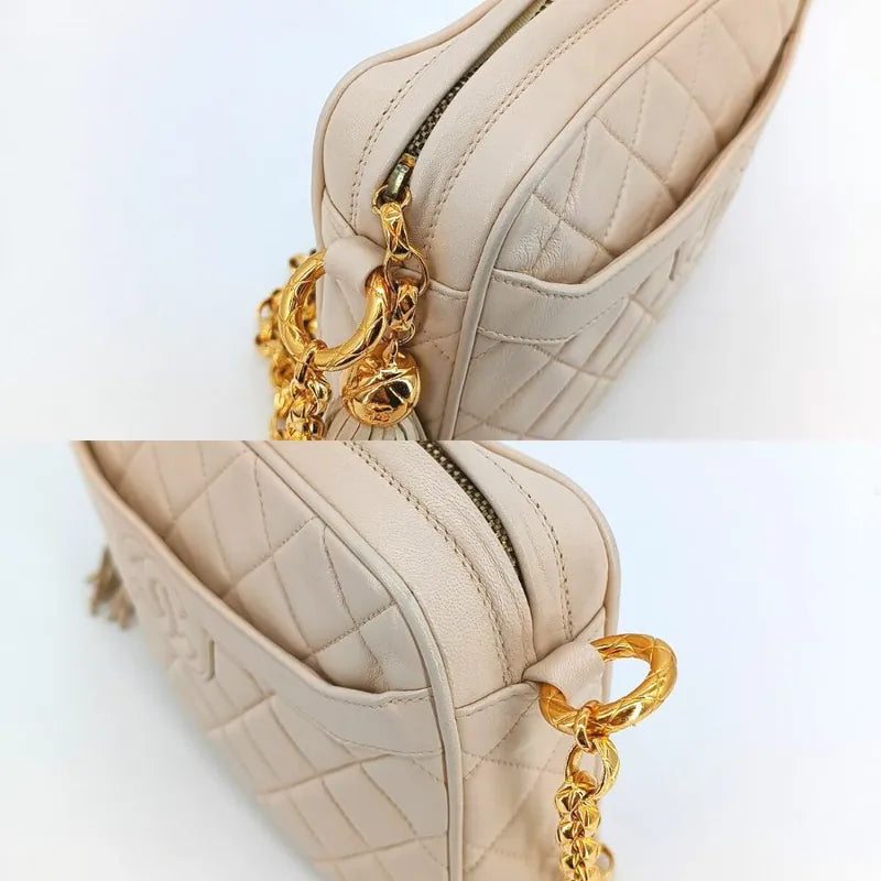 jah132-chanel-vintage-beige-lambskin-gold-chain-camera-bag