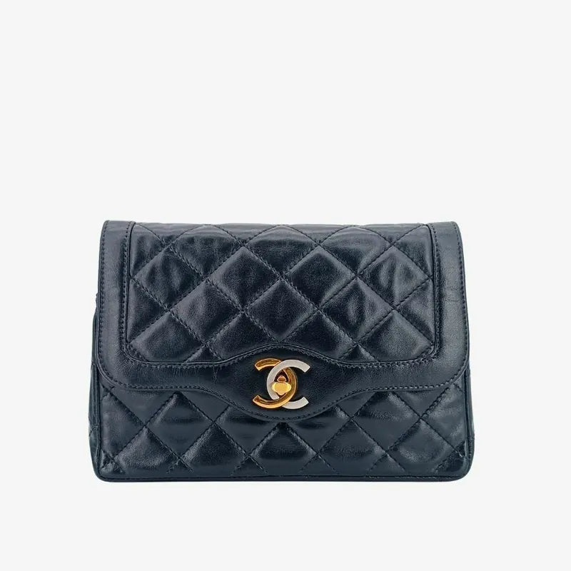 jr529-chanel-vintage-black-lambskin-paris-limited-flap-bag