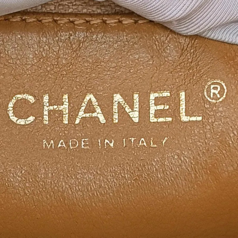 jt585-chanel-vintage-beige-caviar-leather-1804-tote-bag