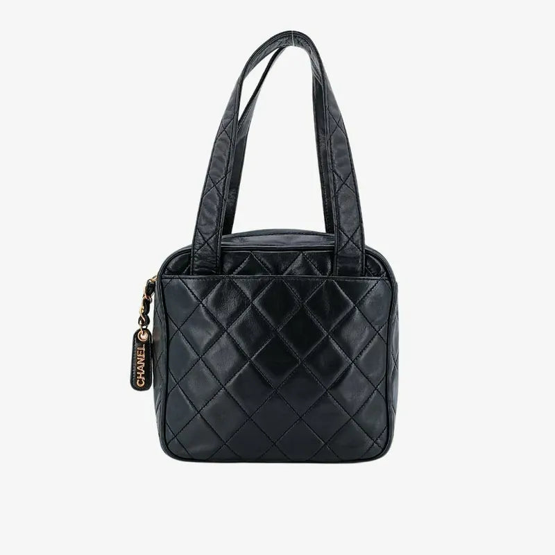 ra717-chanel-vintage-black-lambskin-quilted-handbag