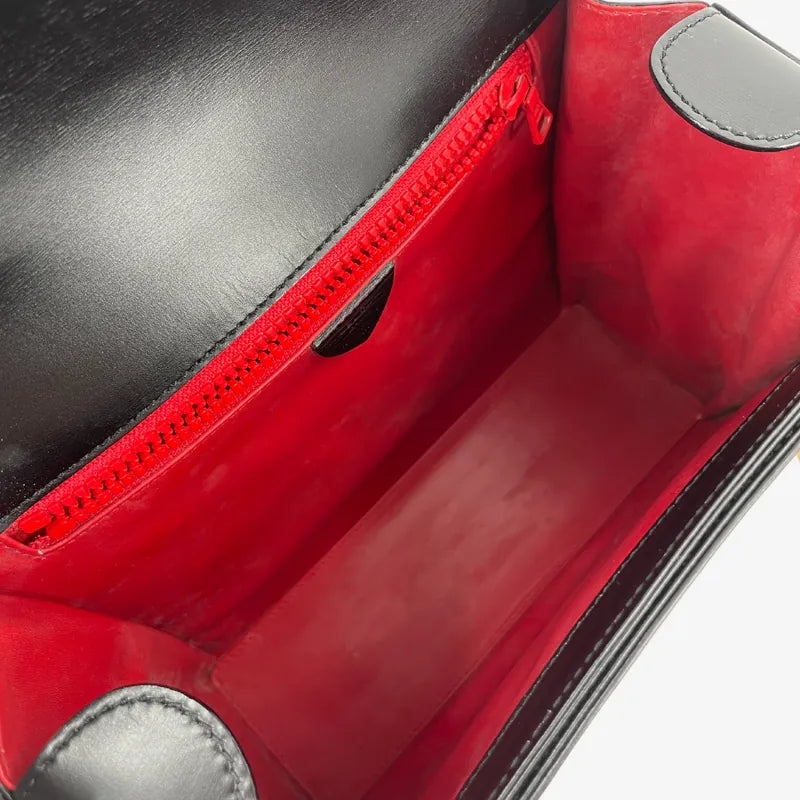 jt528-celine-vintage-black-leather-handbag