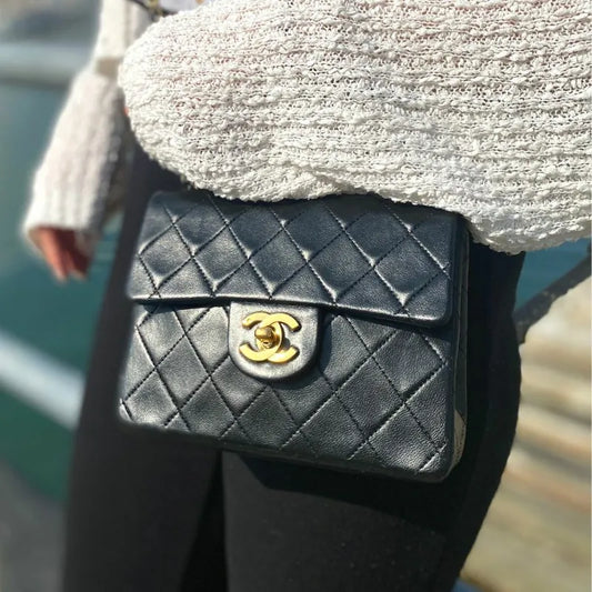 jt522-chanel-vintage-black-lambskin-17cm-mini-square-flap-bag