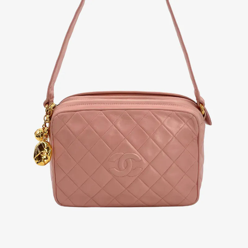 c566-chanel-vintage-pink-lambskin-camera-bag