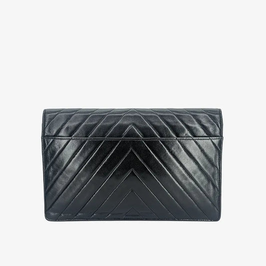 RC469 - CHANEL Vintage Black Lambskin Chevron Push Lock Flap Bag