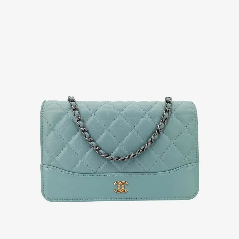 c313-chanel-light-green-calfskin-gabrielle-wallet-on-chain