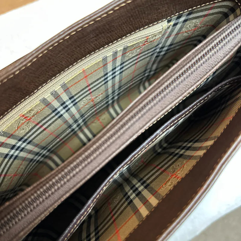 rc884-burberry-vintage-brown-leather-shoulder-bag