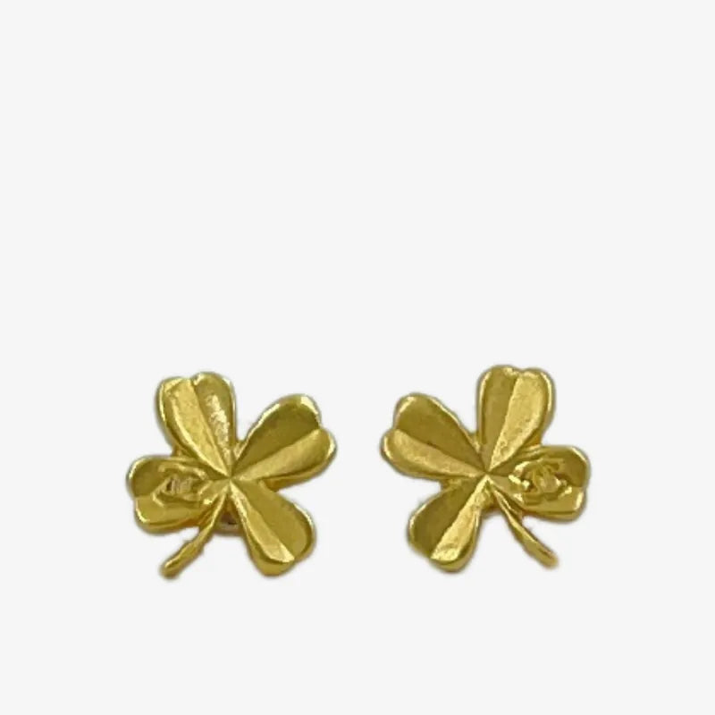 jt393-chanel-gold-coco-charm-earring