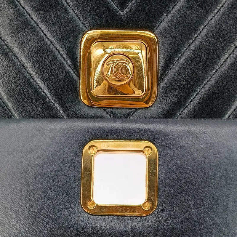 ju916-chanel-vintage-black-lambskin-chevron-push-lock-flap-bag