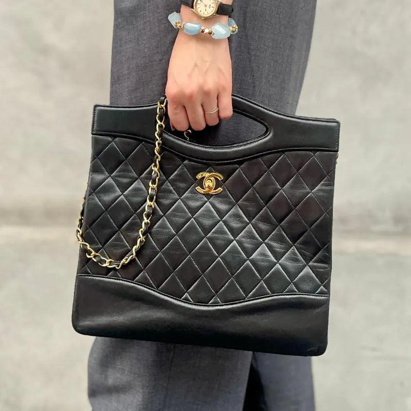 rb538-chanel-vintage-black-lambskin-quilted-31-tote-bag