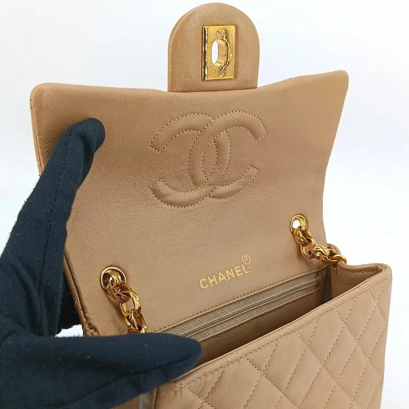 c397-chanel-vintage-beige-lambskin-gold-chain-17cm-mini-square-flap-bag