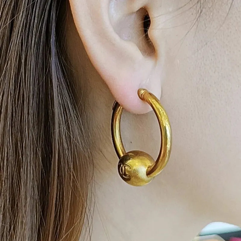 jr728-chanel-vintage-cc-logo-hoop-plated-earrings