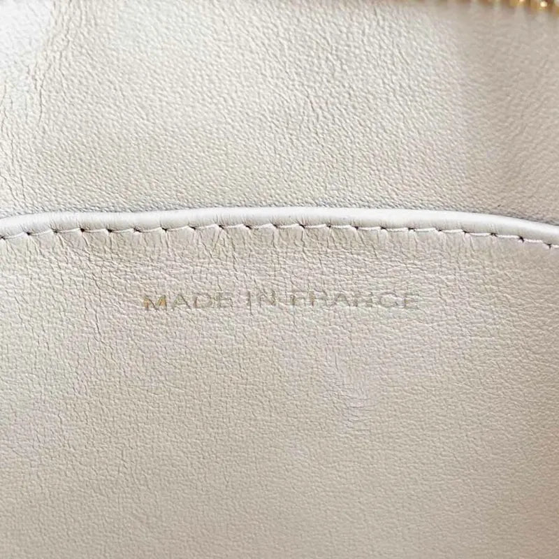 c239-chanel-vintage-beige-caviar-leather-1804-tote-bag