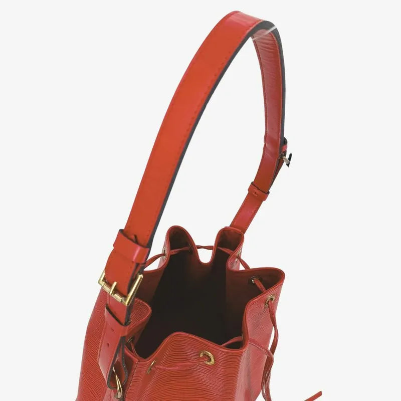 jr704-louis-vuitton-red-noe-bucket-bag