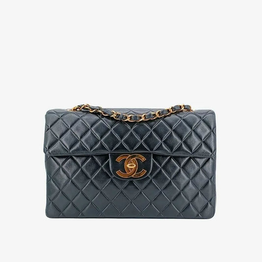 js527-chanel-vintage-black-lambskin-maxi-classic-flap-bag