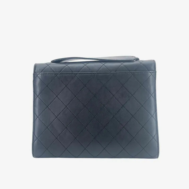 jw451-chanel-vintage-lambskin-classic-flap-shoulder-bag-black-hardware-255