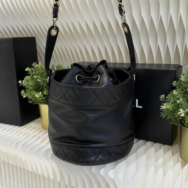 jw458-chanel-vintage-black-caviar-leather-bucket-bag