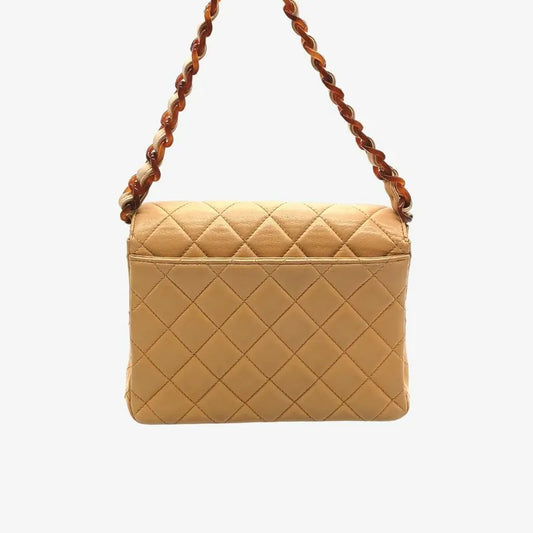ra339-chanel-vintage-beige-lambskin-tortoiseshell-quilted-flap-handbag