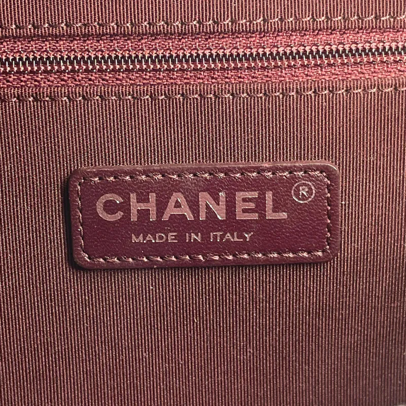 yu010-chanel-navy-quilted-lambskin-coco-boy-camera-case-bag