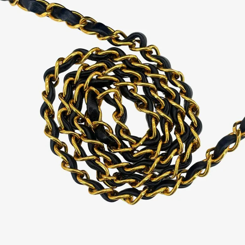 jah186-chanel-vintage-black-lambskin-quilted-camera-bag