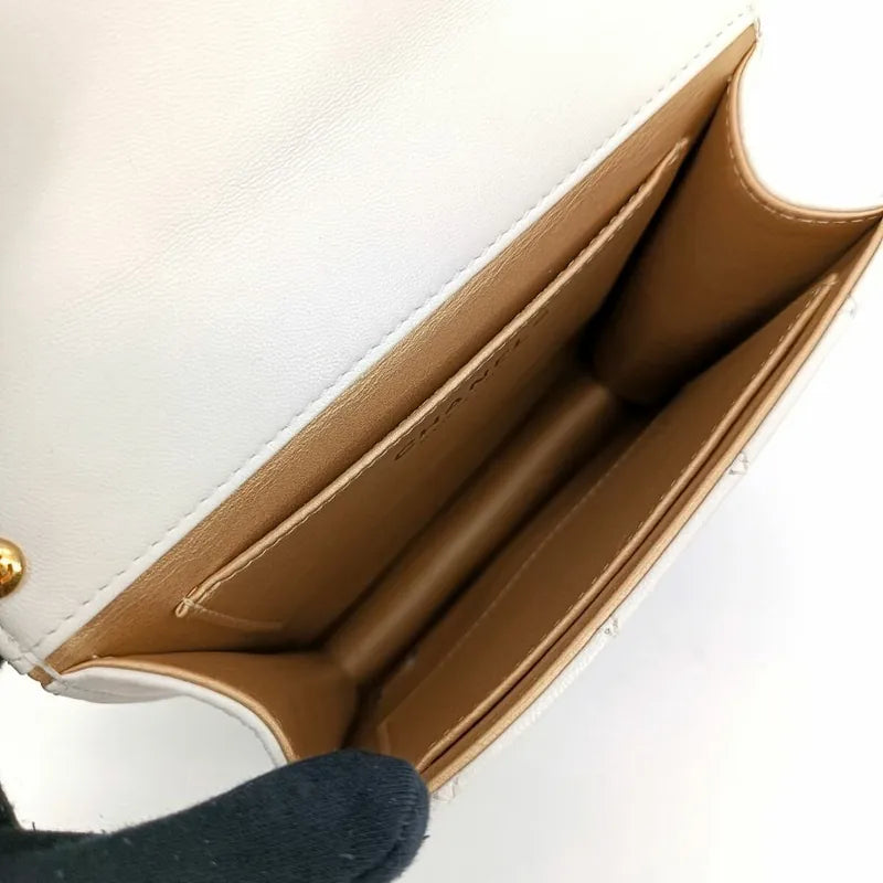 ra434-chanel-white-calfskin-quilted-acrylic-pearl-flap-bag