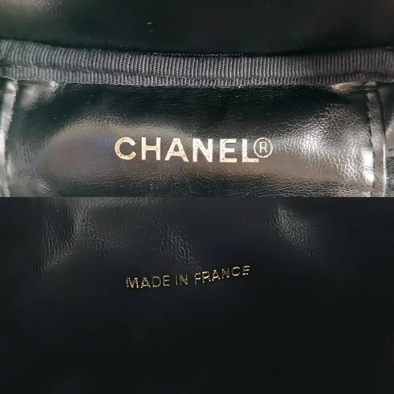 jah147-chanel-vintage-black-caviar-leather-cosmetic-bag