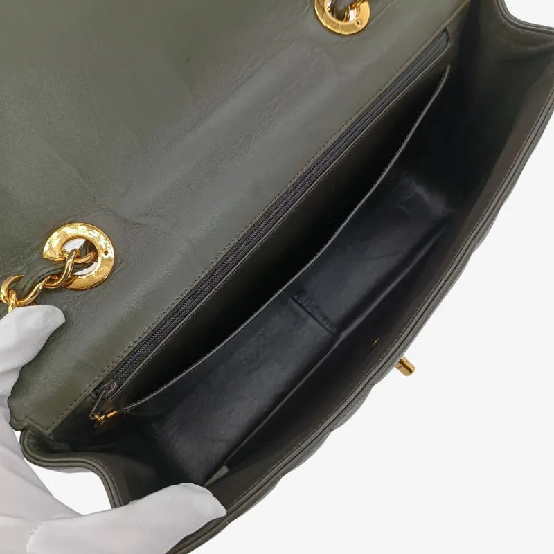 rb058-chanel-vintage-dark-green-lambskin-vertical-jumbo-flap-bag