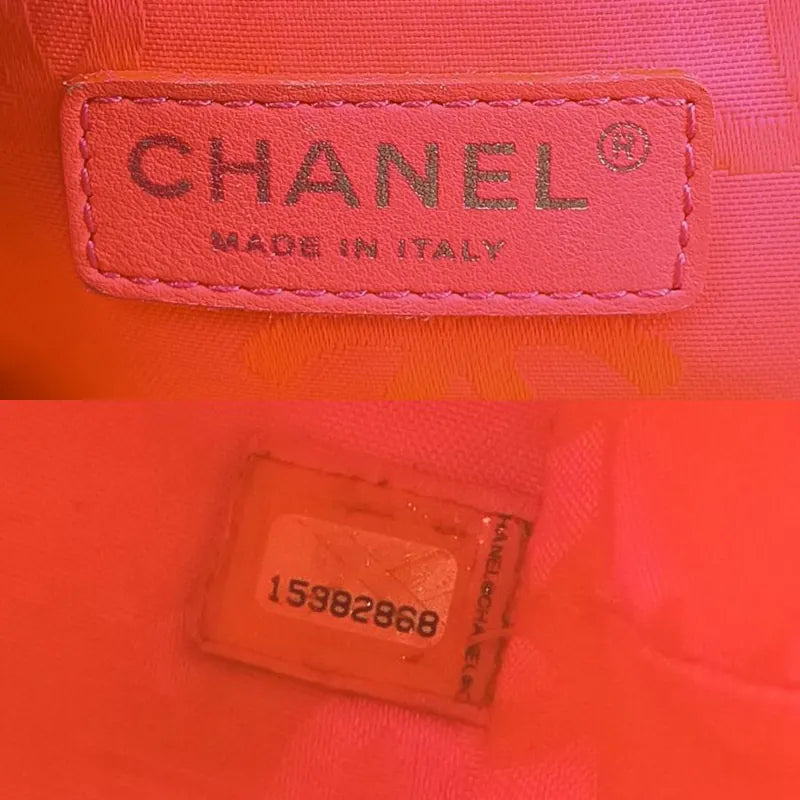 ra237-chanel-vintage-black-calfskin-cambon-tote-bag