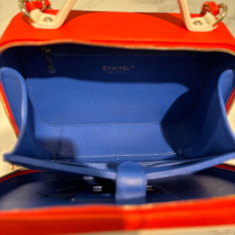 c540-chanel-white-red-blue-caviar-leather-vanity-case-bag