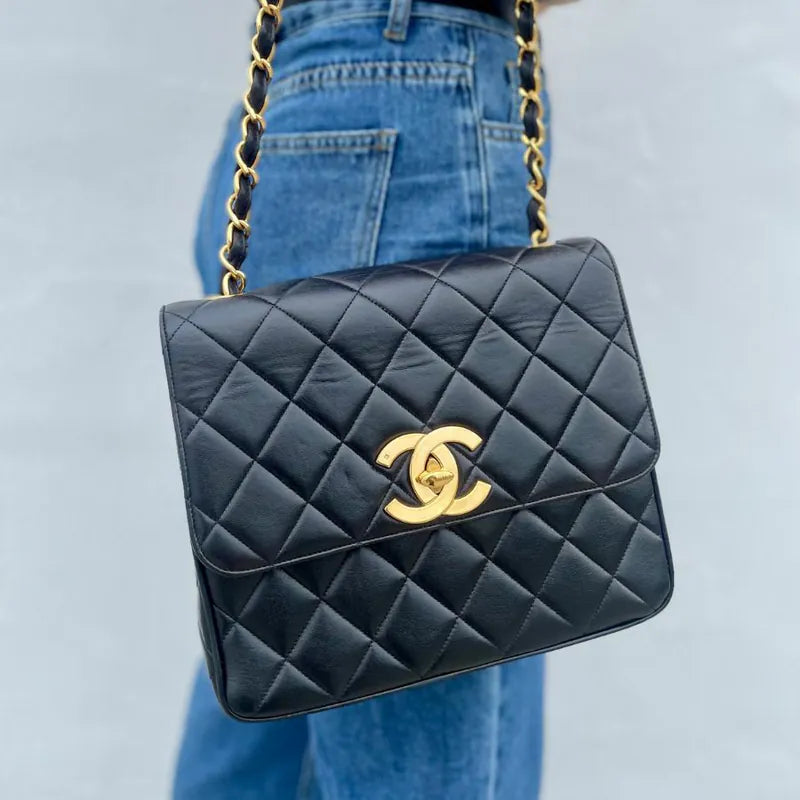 rb818-chanel-vintage-black-lambskin-big-cc-flap-bag