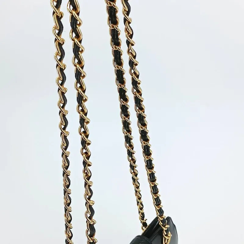 js721-chanel-vintage-black-lambskin-quilted-flap-bag