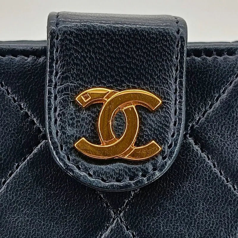 ra471-chanel-vintage-navy-lambskin-quilted-shoulder-bag