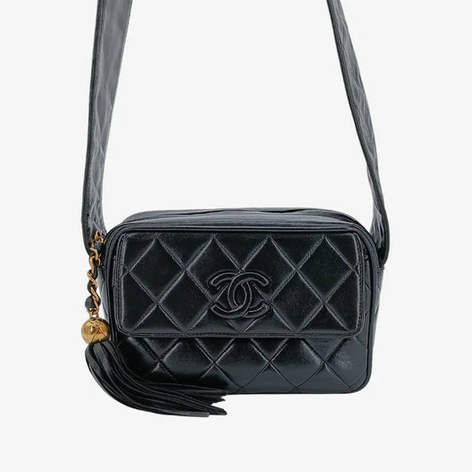 rb239-chanel-vintage-black-lambskin-tessel-camera-bag