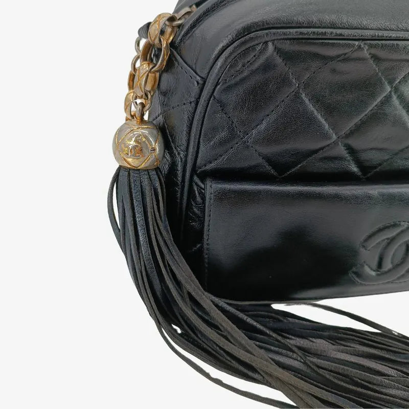 ra843-chanel-vintage-black-lambskin-tassels-gold-chain-camera-bag