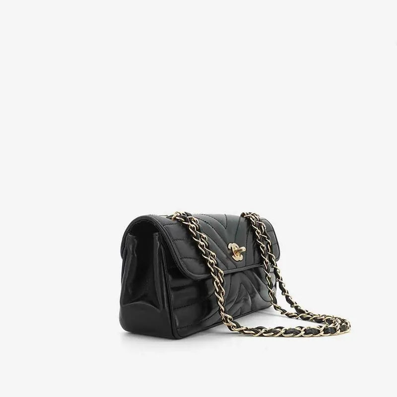 jr464-chanel-black-lambskin-wave-pattern-flap-bag