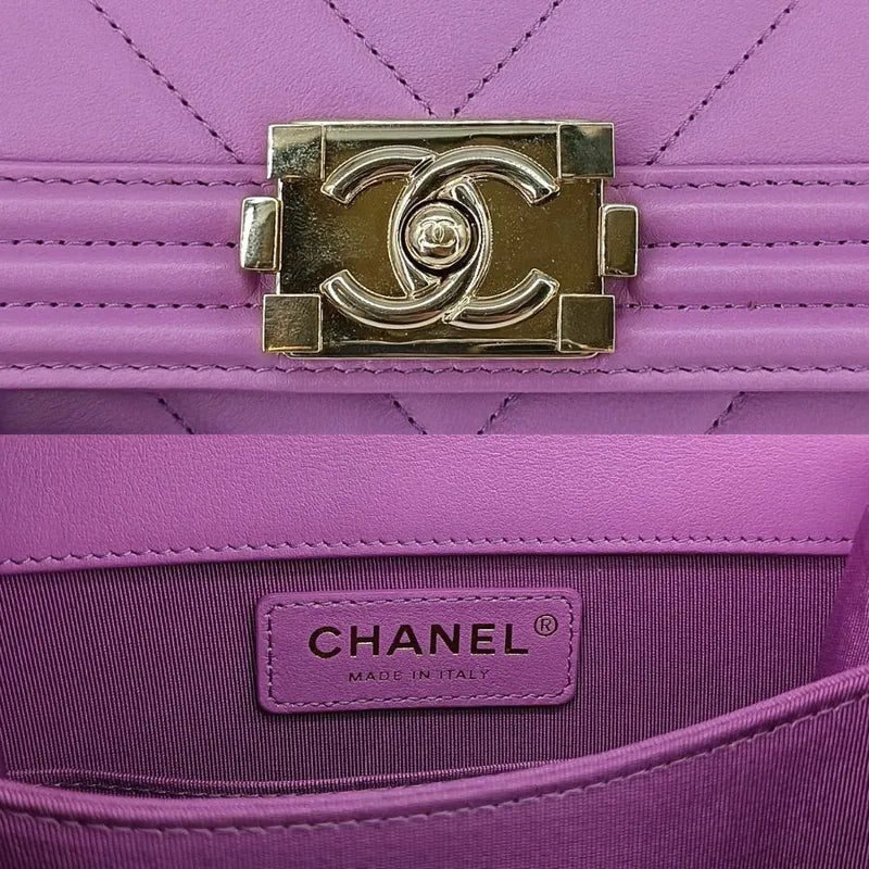 jah155-chanel-leboy-vertical-purple-lambskin-chevron-flap-bag