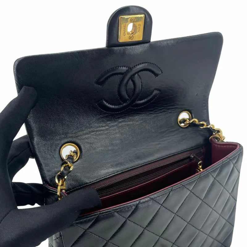 jw671-chanel-vintage-black-lambskin-20cm-mini-square-flap-bag