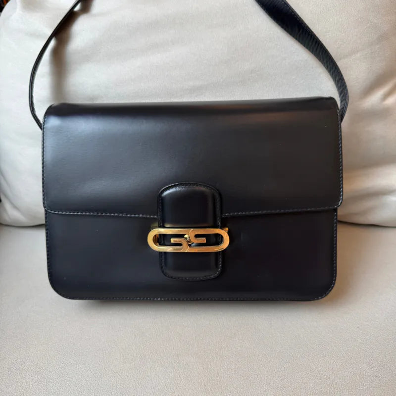 jw375-gucci-vintage-black-box-leather-shoulder-bag