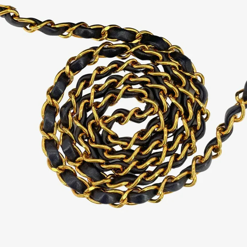 jw868-chanel-vintage-black-lambskin-25cm-diana-flap-bag