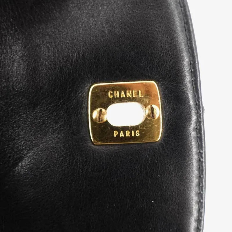 js005-chanel-vintage-black-lambskin-quilted-belt-bag