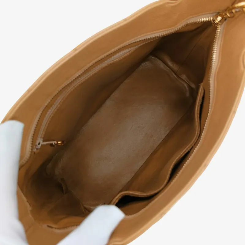 jt585-chanel-vintage-beige-caviar-leather-1804-tote-bag