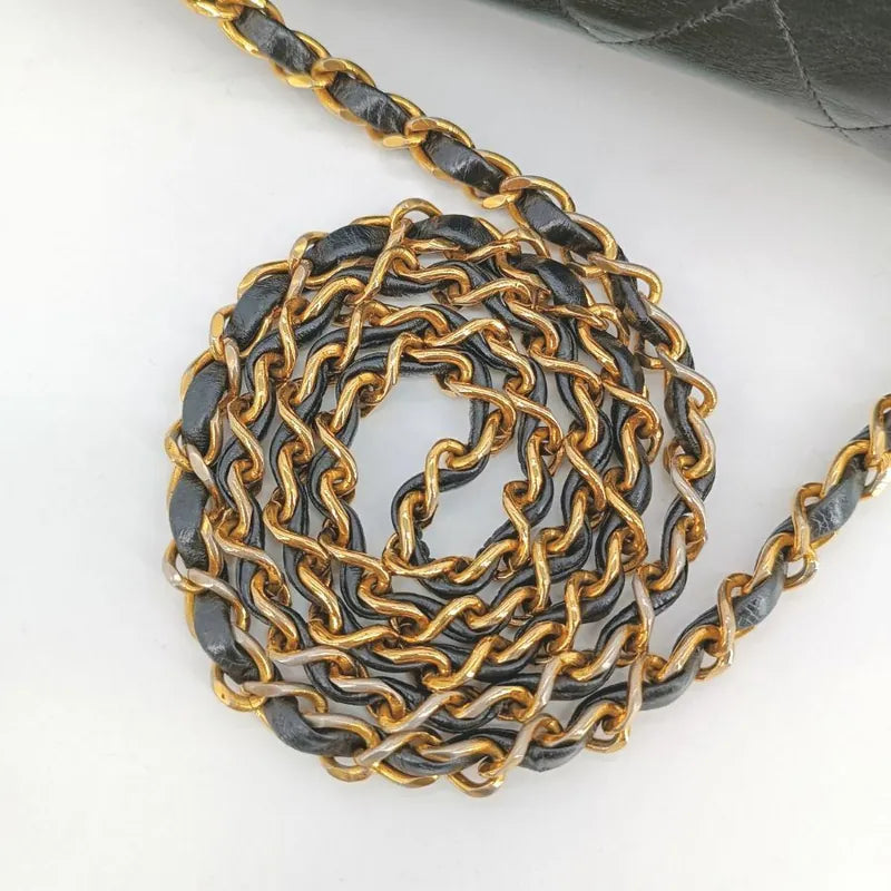 jt737-chanel-vintage-black-lambskin-25cm-diana-flap-bag