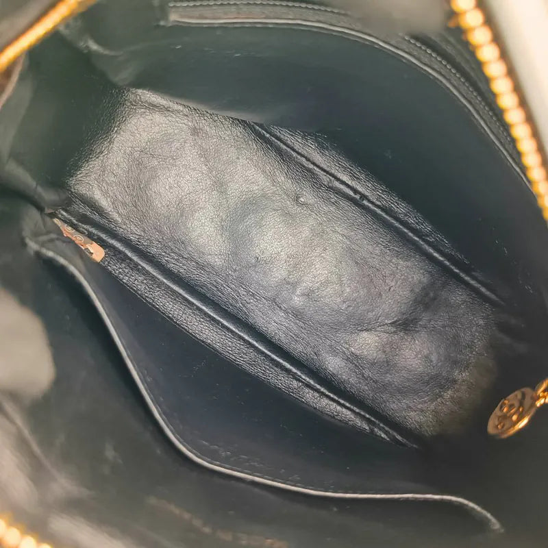 jw233-chanel-vintage-black-lambskin-gold-chain-camera-bag