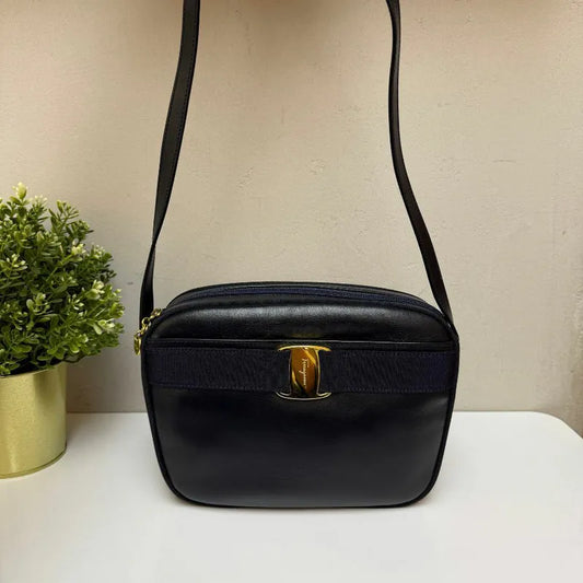 jw557-salvatore-ferragamo-vintage-navy-caviar-leather-shoulder-bag
