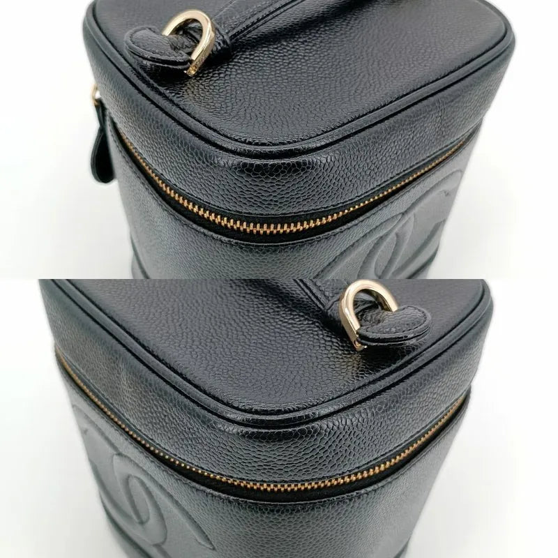 js932-chanel-vintage-black-caviar-leather-cosmetic-bag