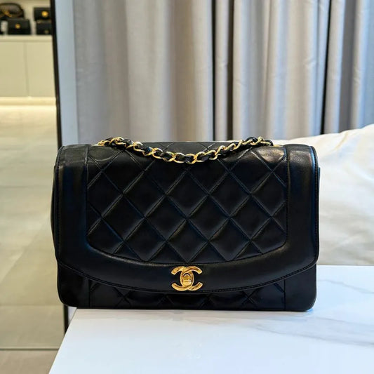 jw747-chanel-vintage-black-lambskin-25cm-diana-flap-bag