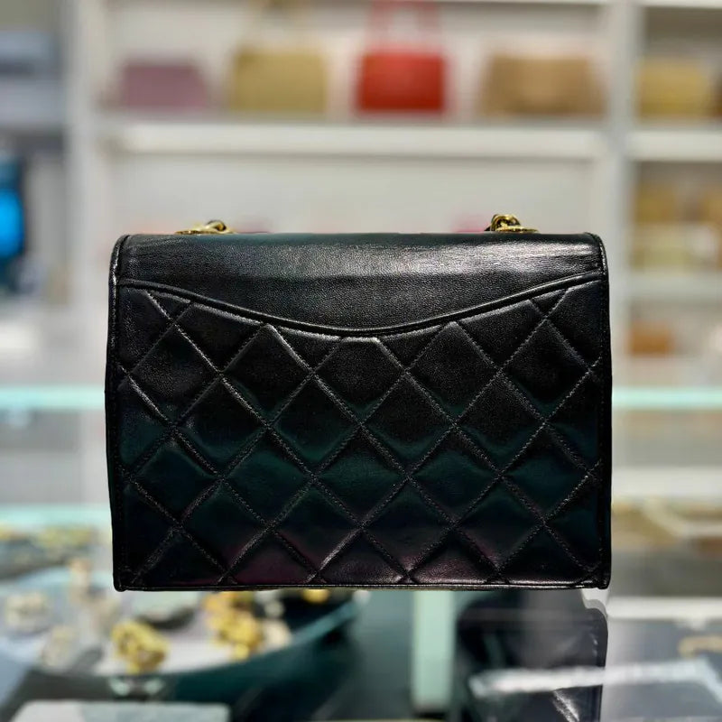 rc397-chanel-vintage-black-lambskin-quilted-flap-bag